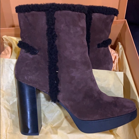 TODS Shearling-trimmed suede platform ankle boots - Picture 10 of 15